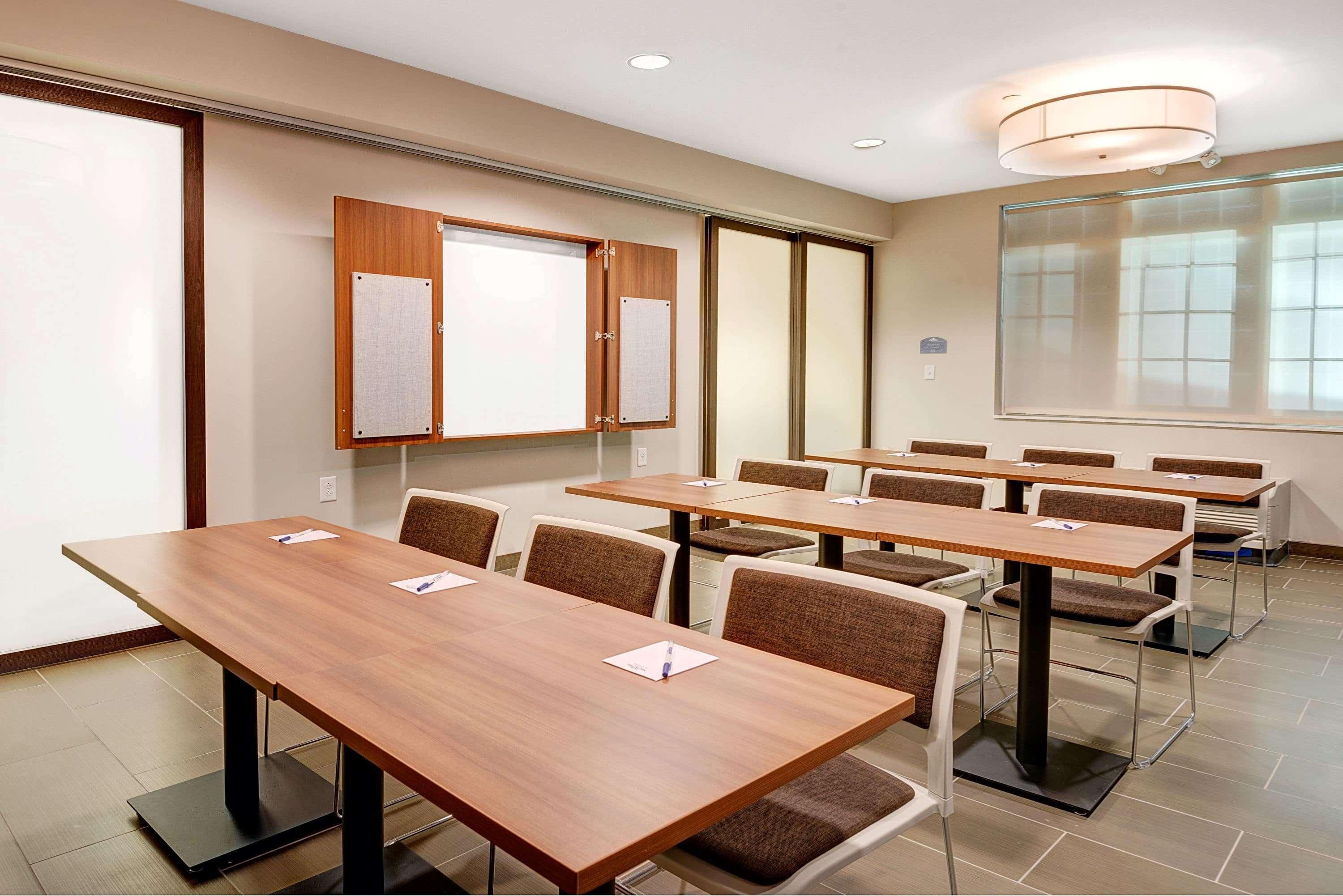 Microtel Inn & Suites By Wyndham Philadelphia Airport Ridley Park Экстерьер фото