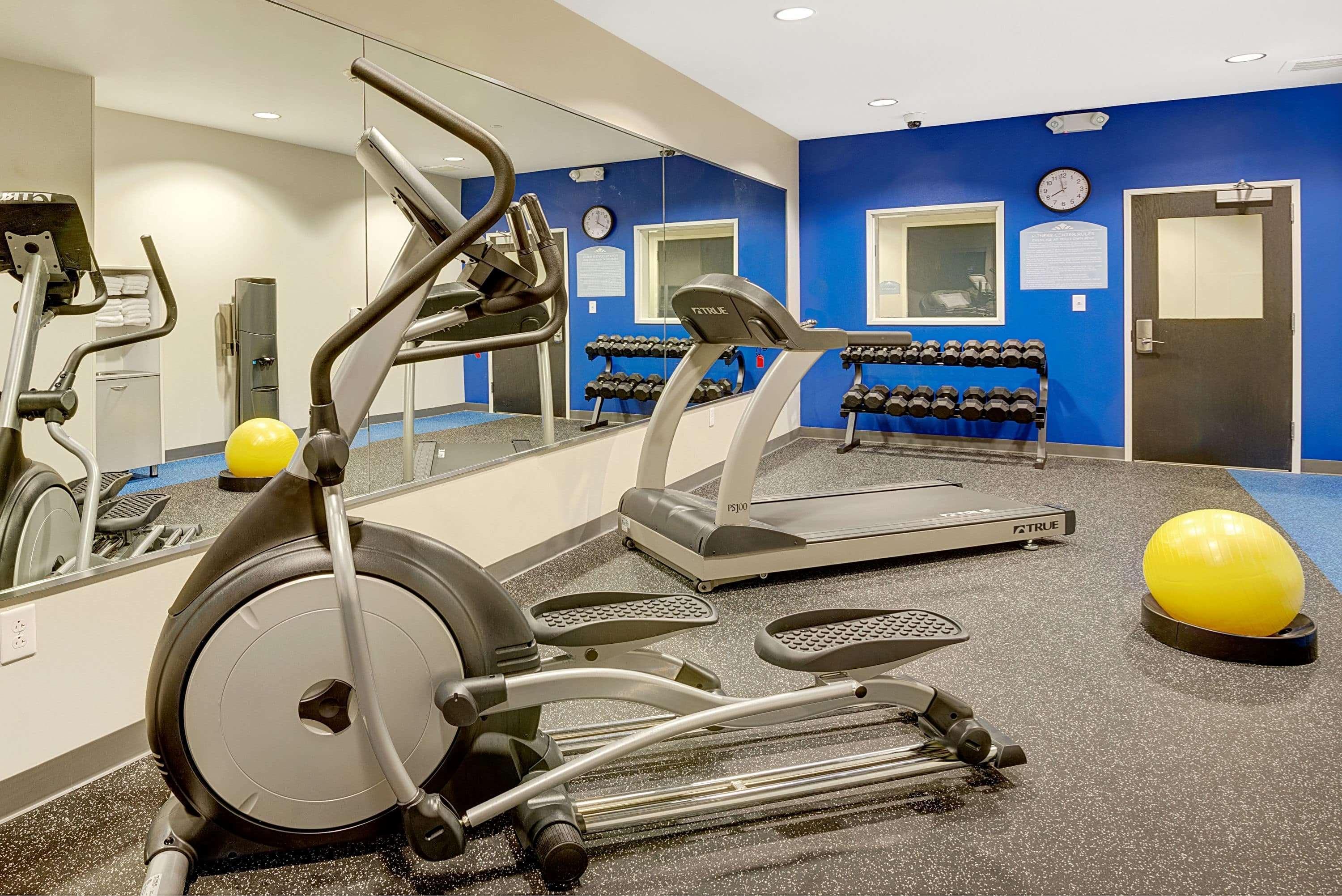 Microtel Inn & Suites By Wyndham Philadelphia Airport Ridley Park Экстерьер фото