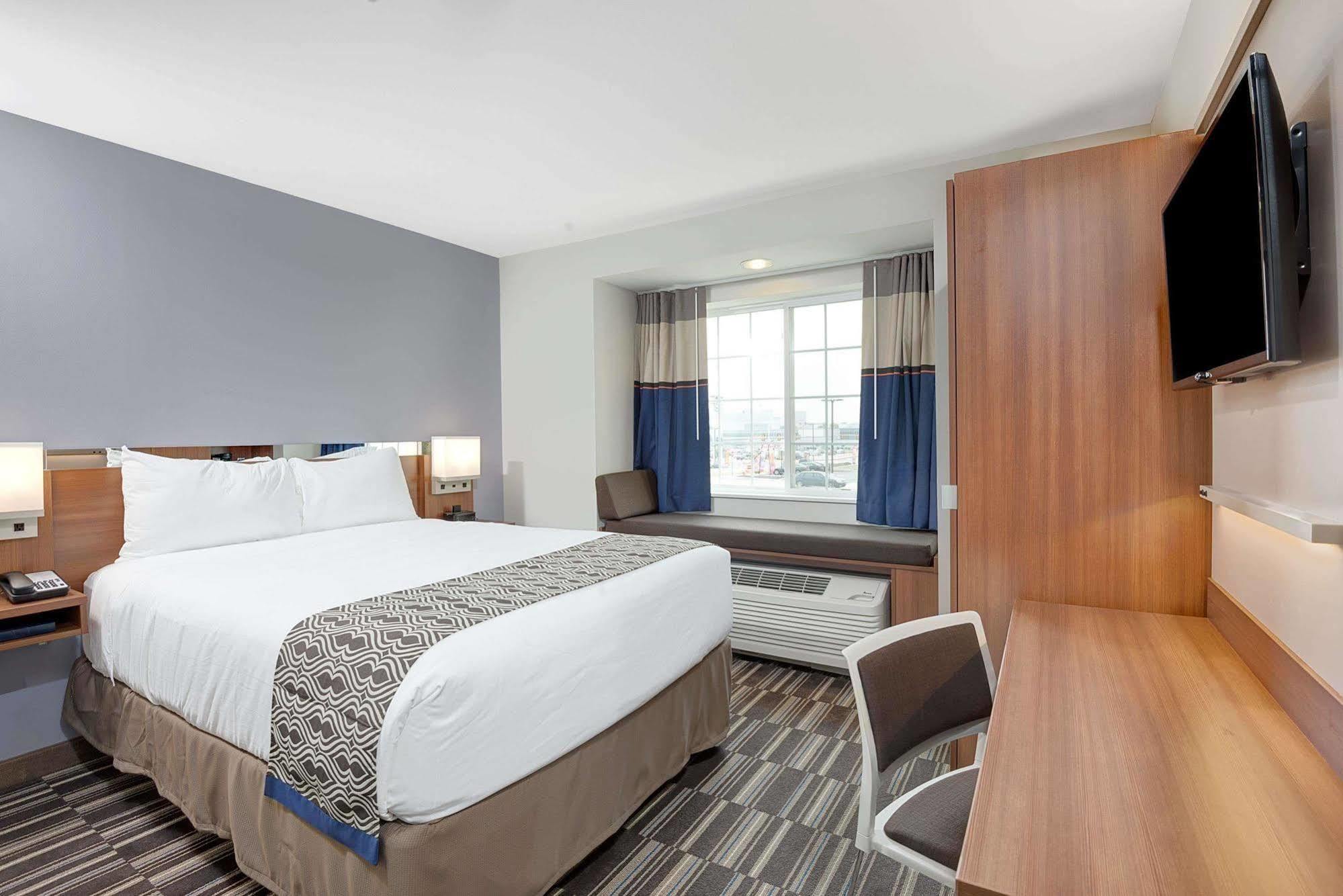 Microtel Inn & Suites By Wyndham Philadelphia Airport Ridley Park Экстерьер фото