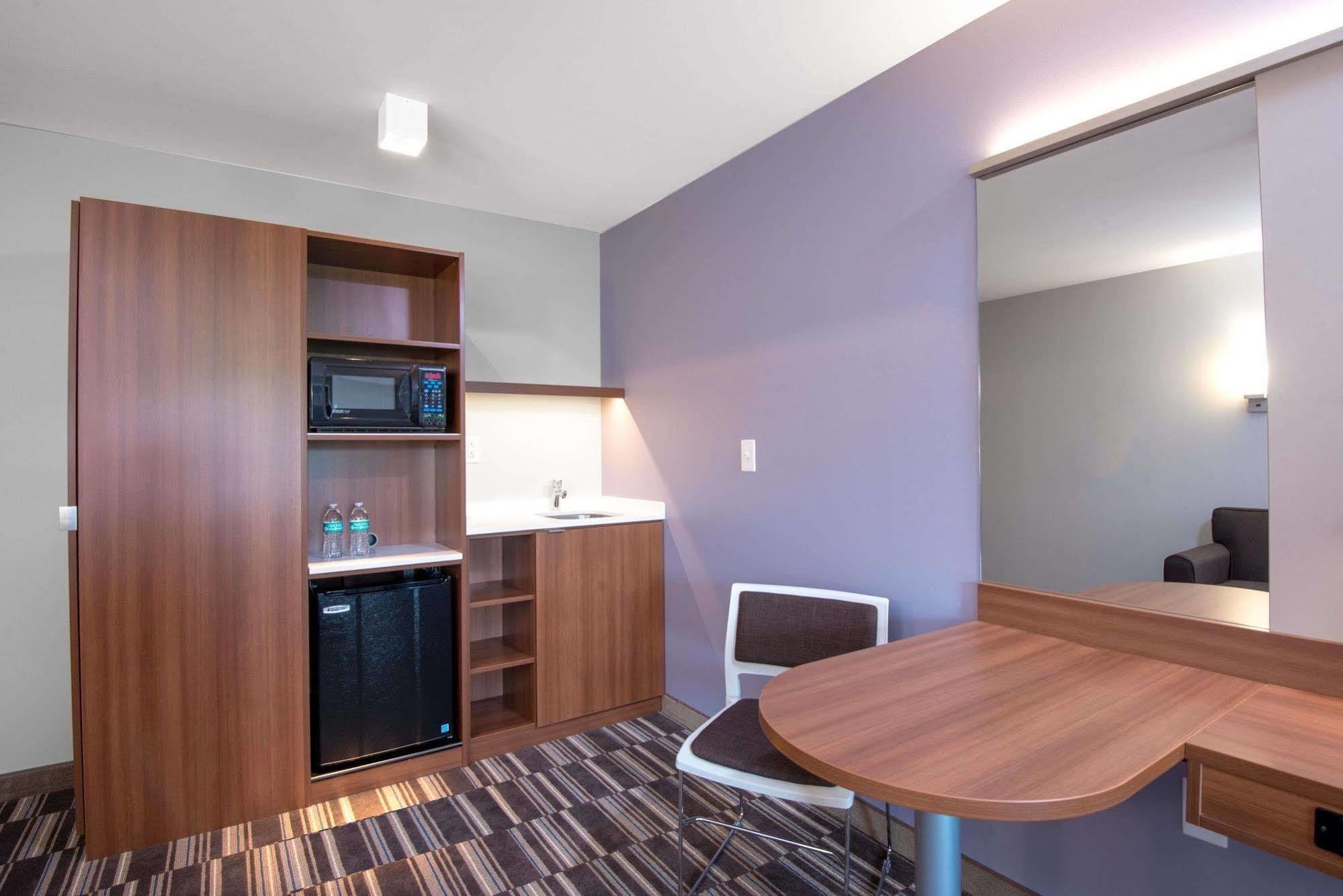 Microtel Inn & Suites By Wyndham Philadelphia Airport Ridley Park Экстерьер фото