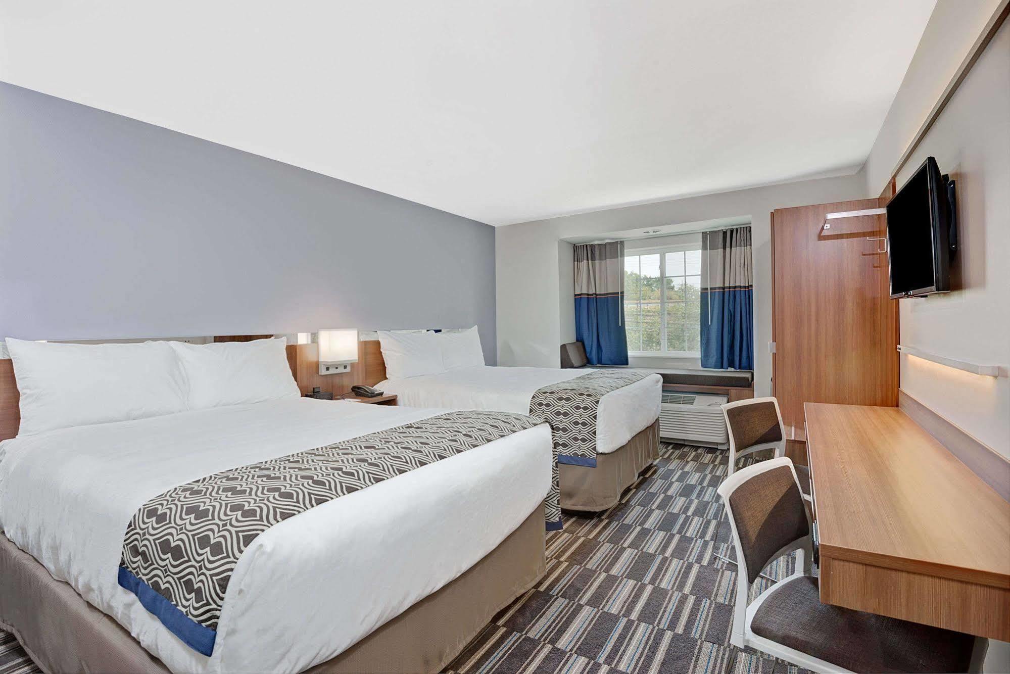 Microtel Inn & Suites By Wyndham Philadelphia Airport Ridley Park Экстерьер фото
